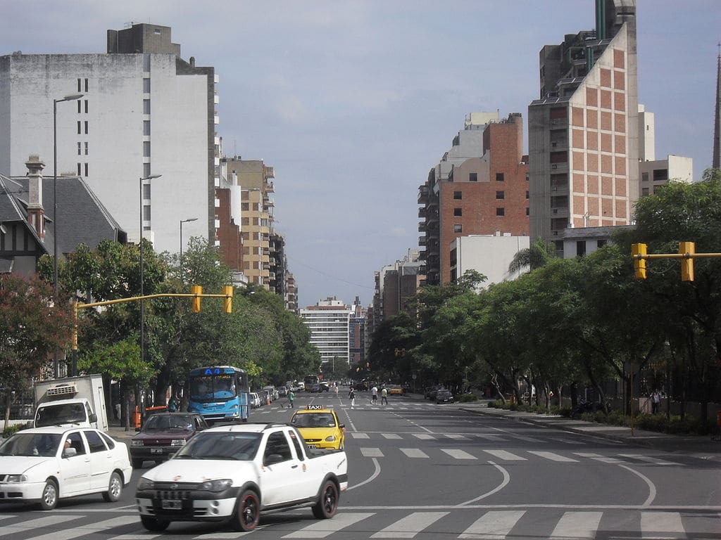 Avenida Hipólito Yrigoyen