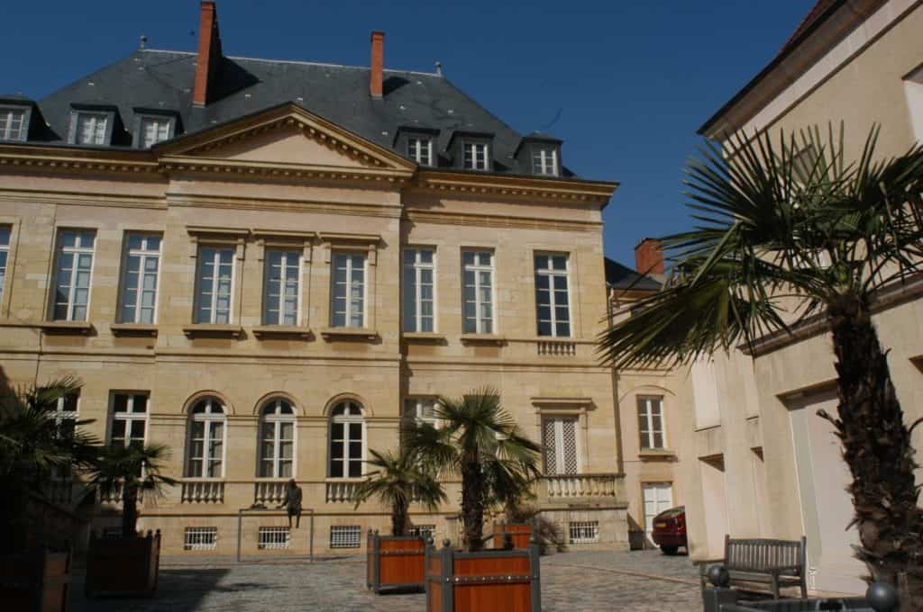 Musée des Beaux-arts et d'Archéologie Joseph-Déchelette