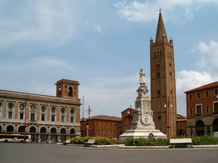 Piazza Aurelio Saffi