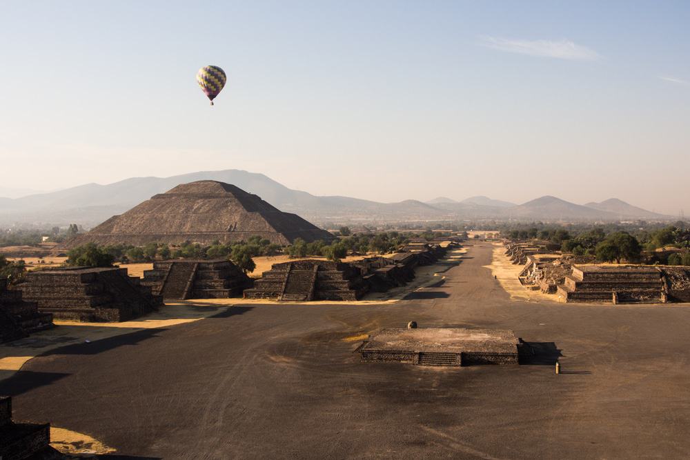 Temprano en la mañana en Teotihuacán