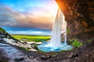 15 increíbles cascadas en Islandia