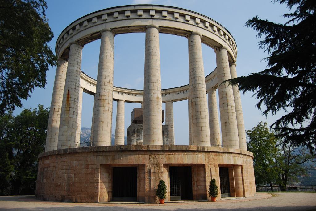 Mausoleo Cesare Battisti