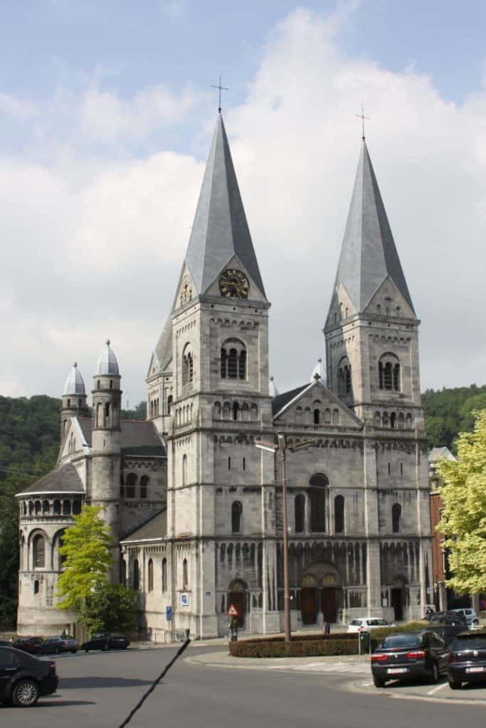 Église Notre-Dame-et-Saint-Remacle
